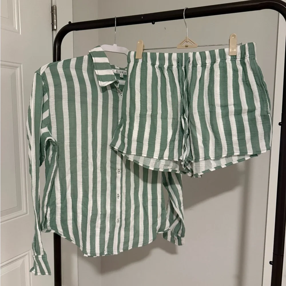 Women's Green & White Striped Button-Front Pajama Set